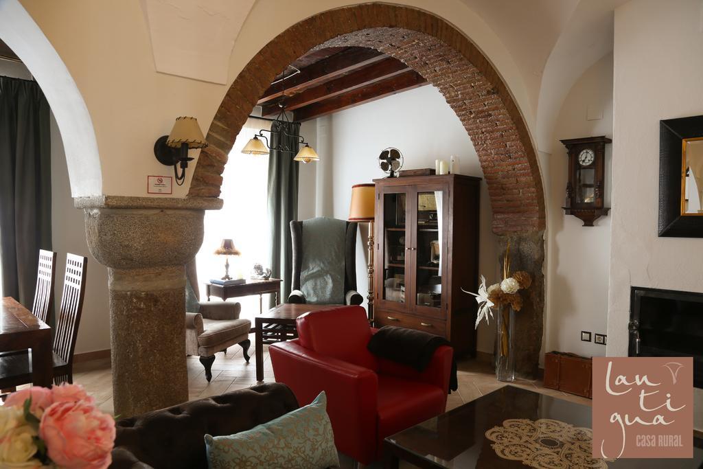 Lantigua Casa Rural Hinojosa del Duque Exterior foto
